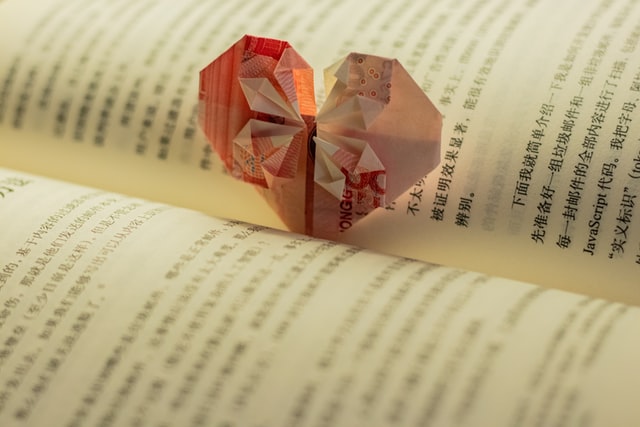 定制假发多少钱？（网友解答定制假发价格）
