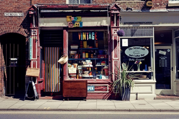 西宁真头发假发专卖店在哪里？（西宁假发专卖店地址分享）