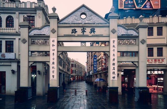 南宁市假发专卖店地址在哪？（南宁市假发专卖店哪个好）