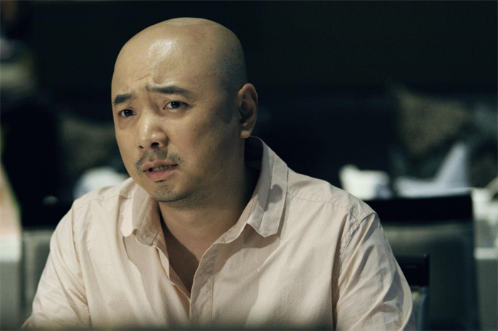 光头戴假发容易掉怎么办呢?