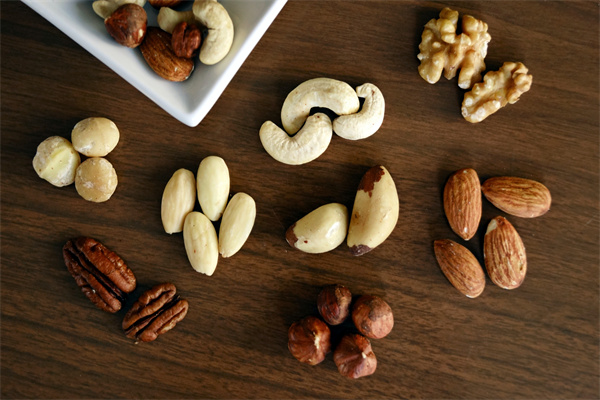 头秃顶怎样才能长头发？